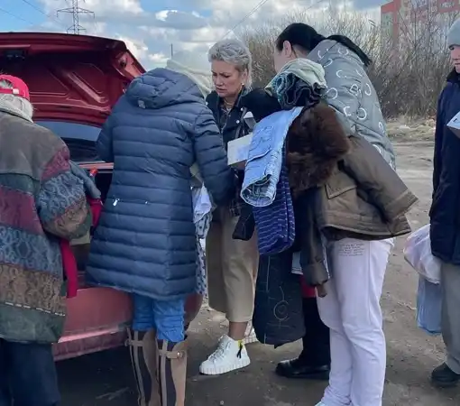 Кормление нуждающихся